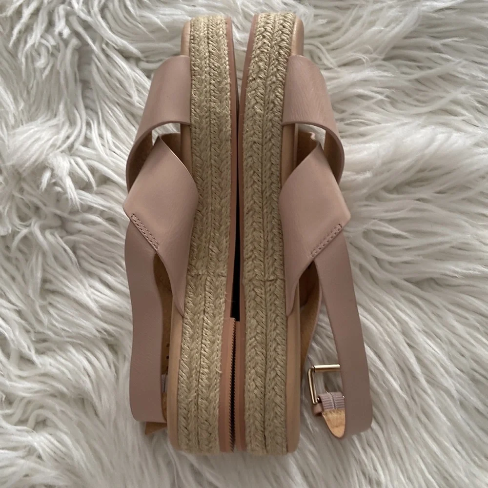 LOFT Women's Tan Sandals size 6.5 BNWOT see all photos